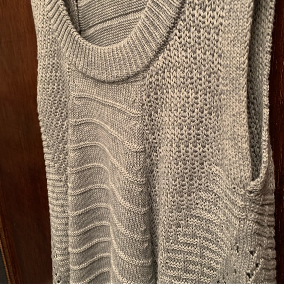 MOTH Urban Outfitters Sleeveless Scoop Neck Sweater Gray Womens Size Small - Picture 2 of 8